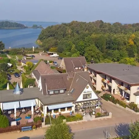 Haus Schwanensee Ploeni 12 * Bosau