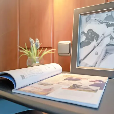 Haus Schwanensee Ploeni 12 公寓 *