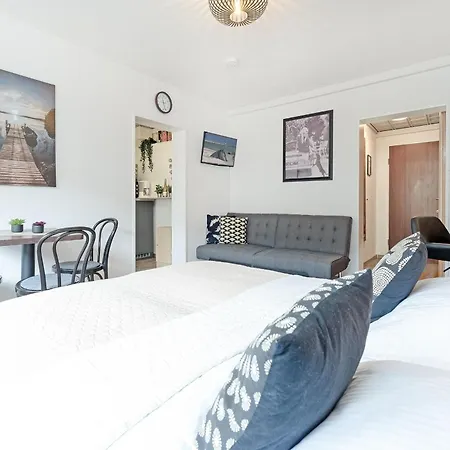 Haus Schwanensee Ploeni 12 公寓